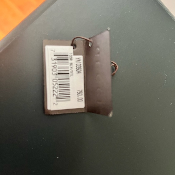 Gucci Silver and Cream Watch - Picture 6 of 8